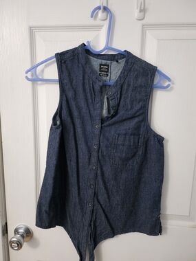 Prana Denim Button-Front Sleeveless Top in Indigo Blue